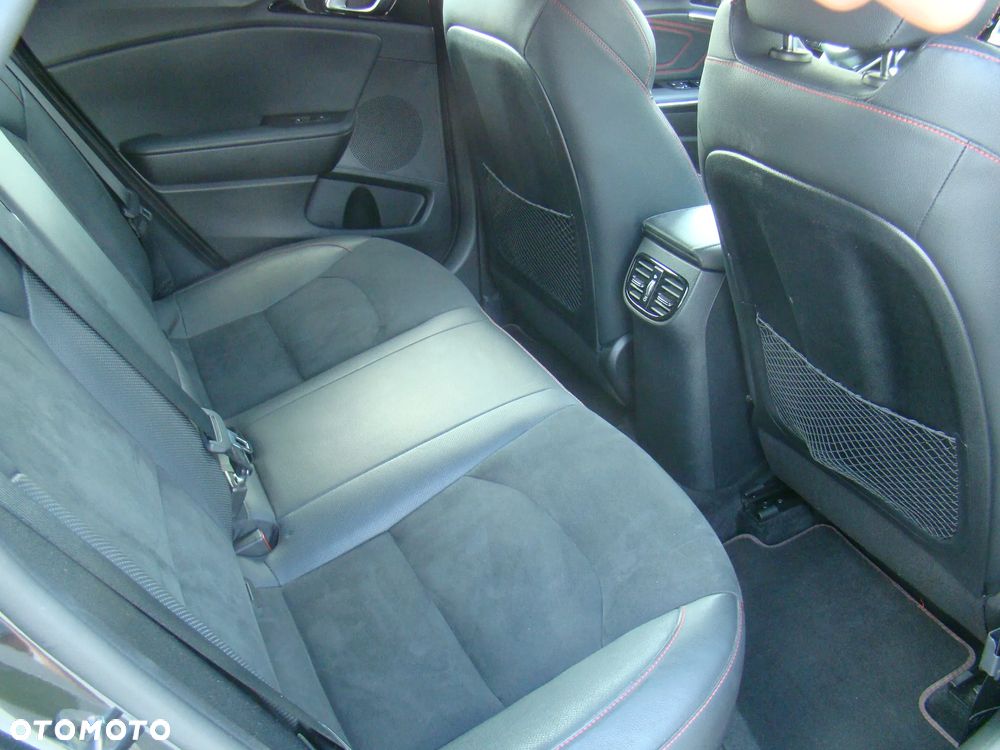 Kia ProCeed 1.6 T-GDI DCT7 OPF GT - 32