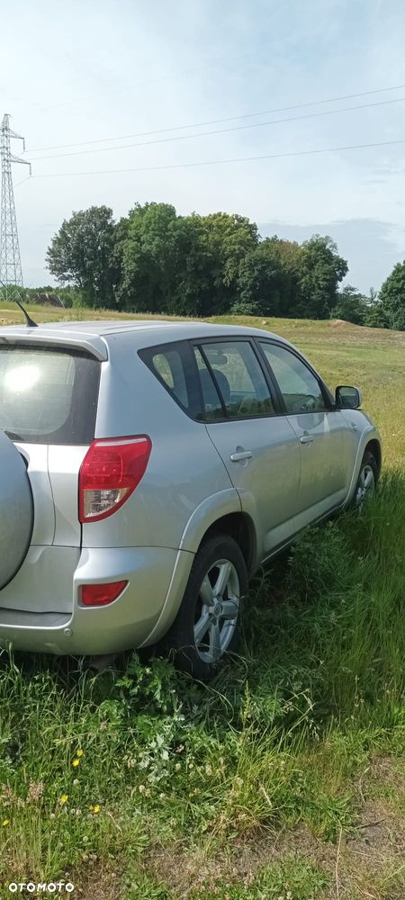 Toyota RAV4 2.2 D-4D Sol 180 - 3