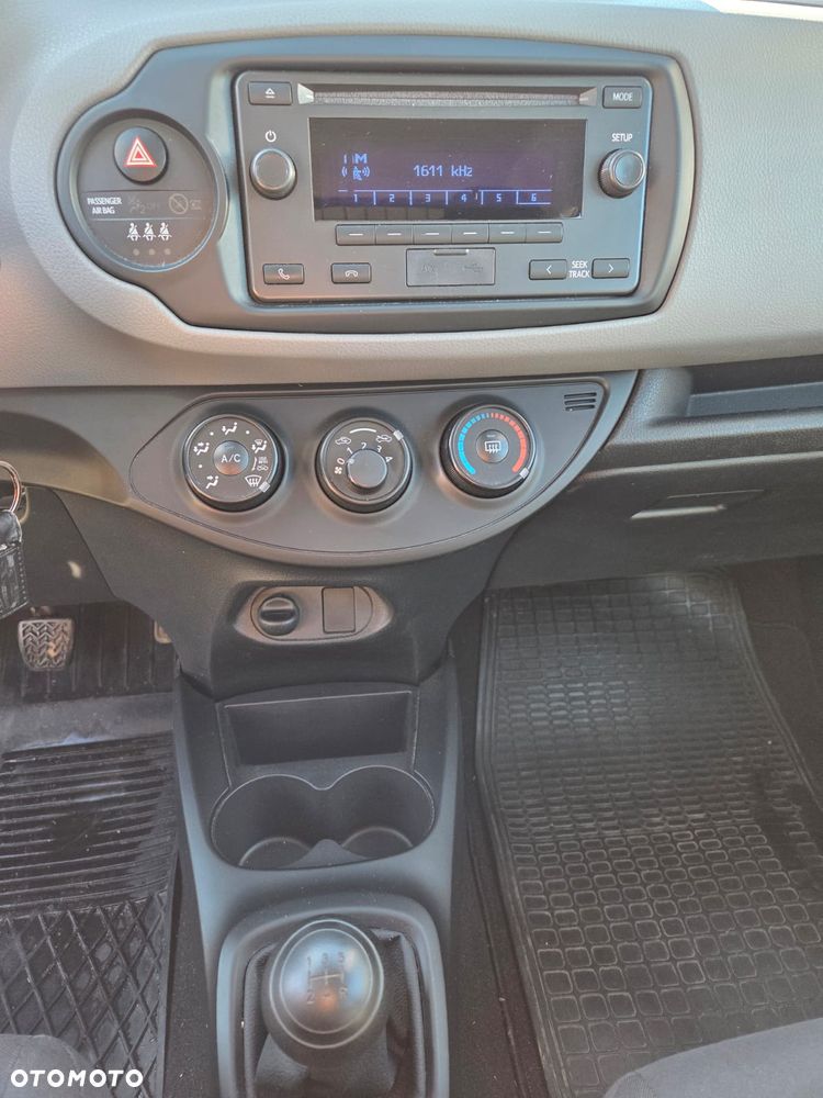 Toyota Yaris 1.0 Active - 11