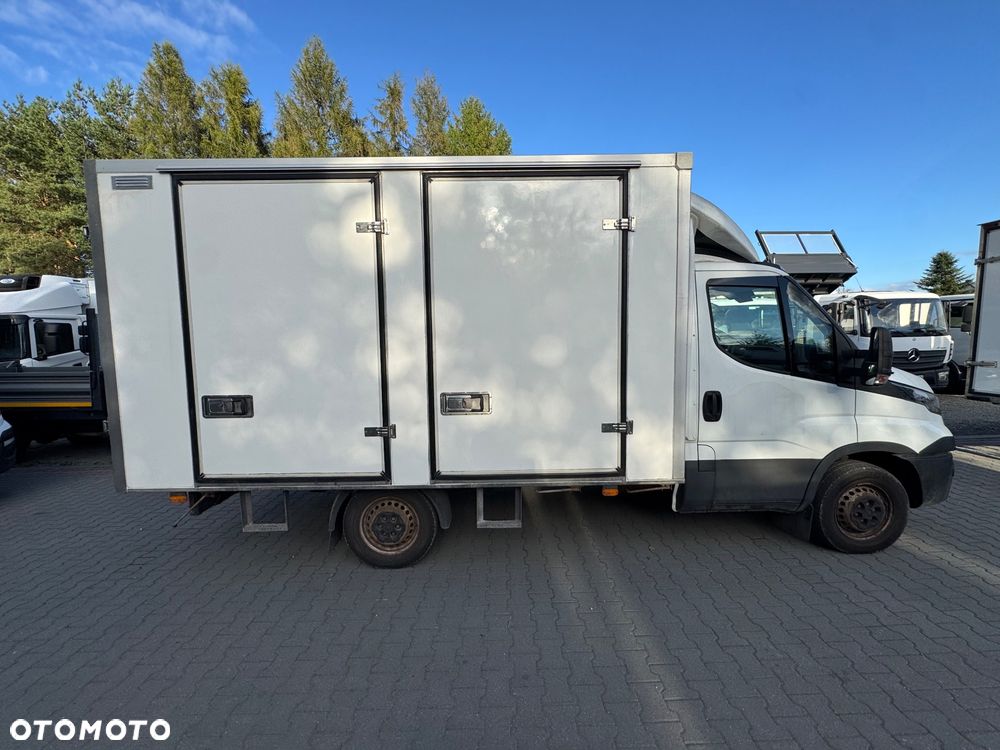 Iveco DAILY 35S14,35S15,35S16,35S17,KILKA SZTUK IZOTERMY CHLODNIE PODWOZIA DO ZABUDOWY KIPRY WYWROTKI KILKANASCIE SZTUK - 10