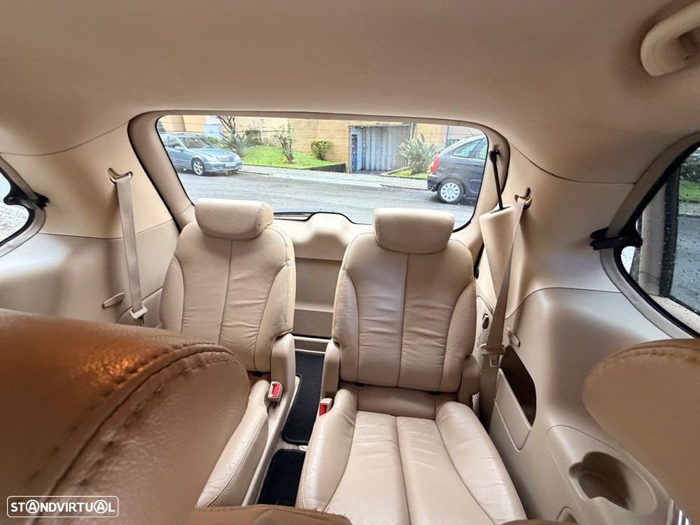 Kia Carnival 2.9 CRDi VGT EX Aut. - 6