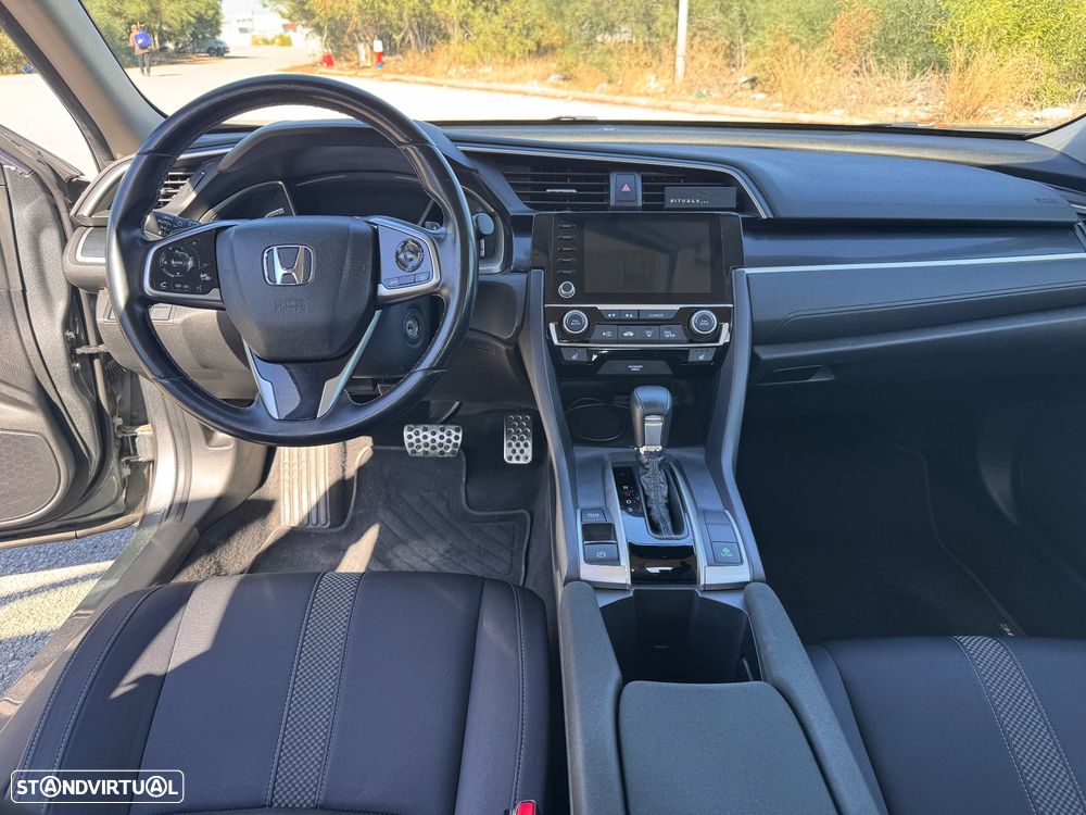 Honda Civic 1.5 i-VTEC Elegance Navi CVT - 10