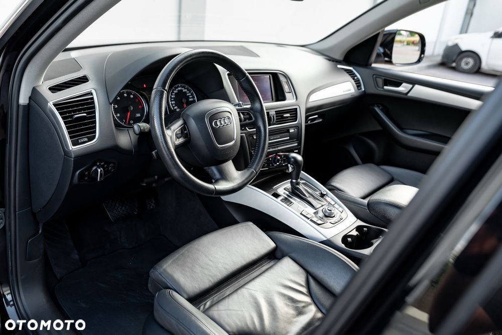 Audi Q5 3.2 FSI Quattro S tronic - 18