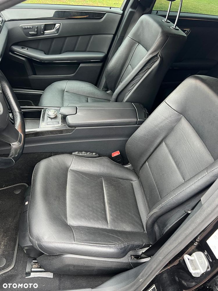 Mercedes-Benz Klasa E 350 CDI DPF BlueEFFICIENCY 7G-TRONIC Avantgarde - 15
