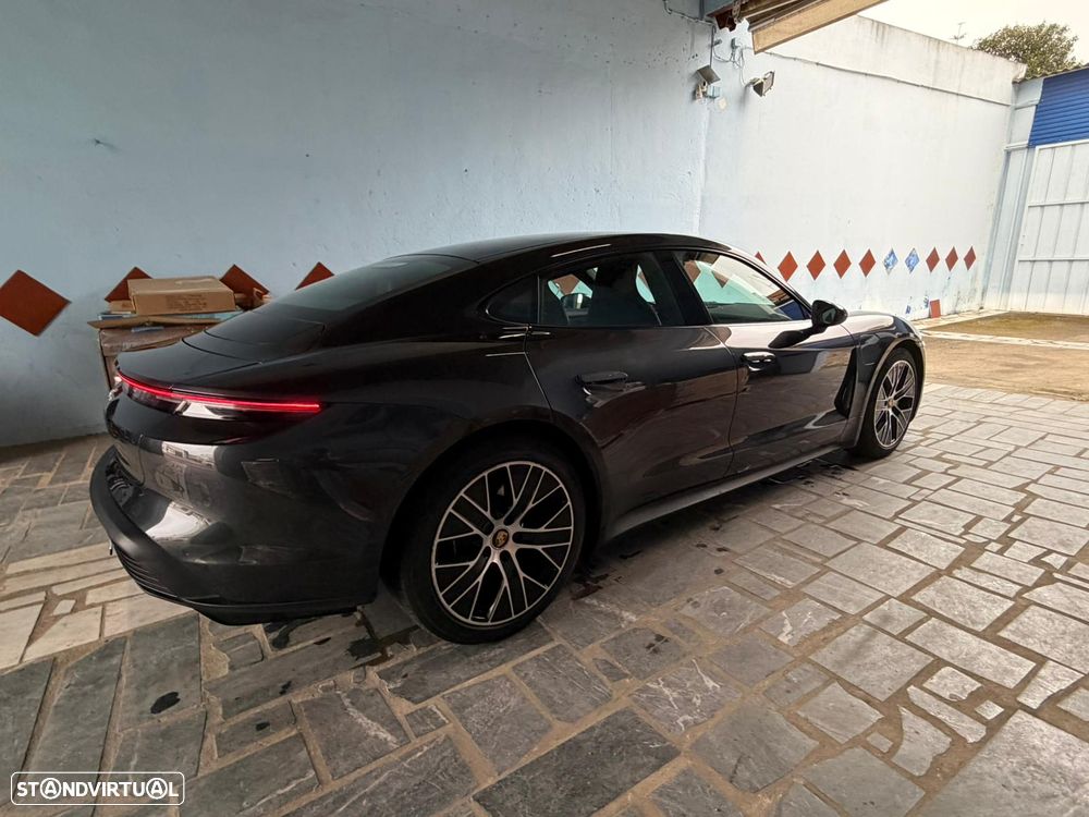 Porsche Taycan Standard - 7