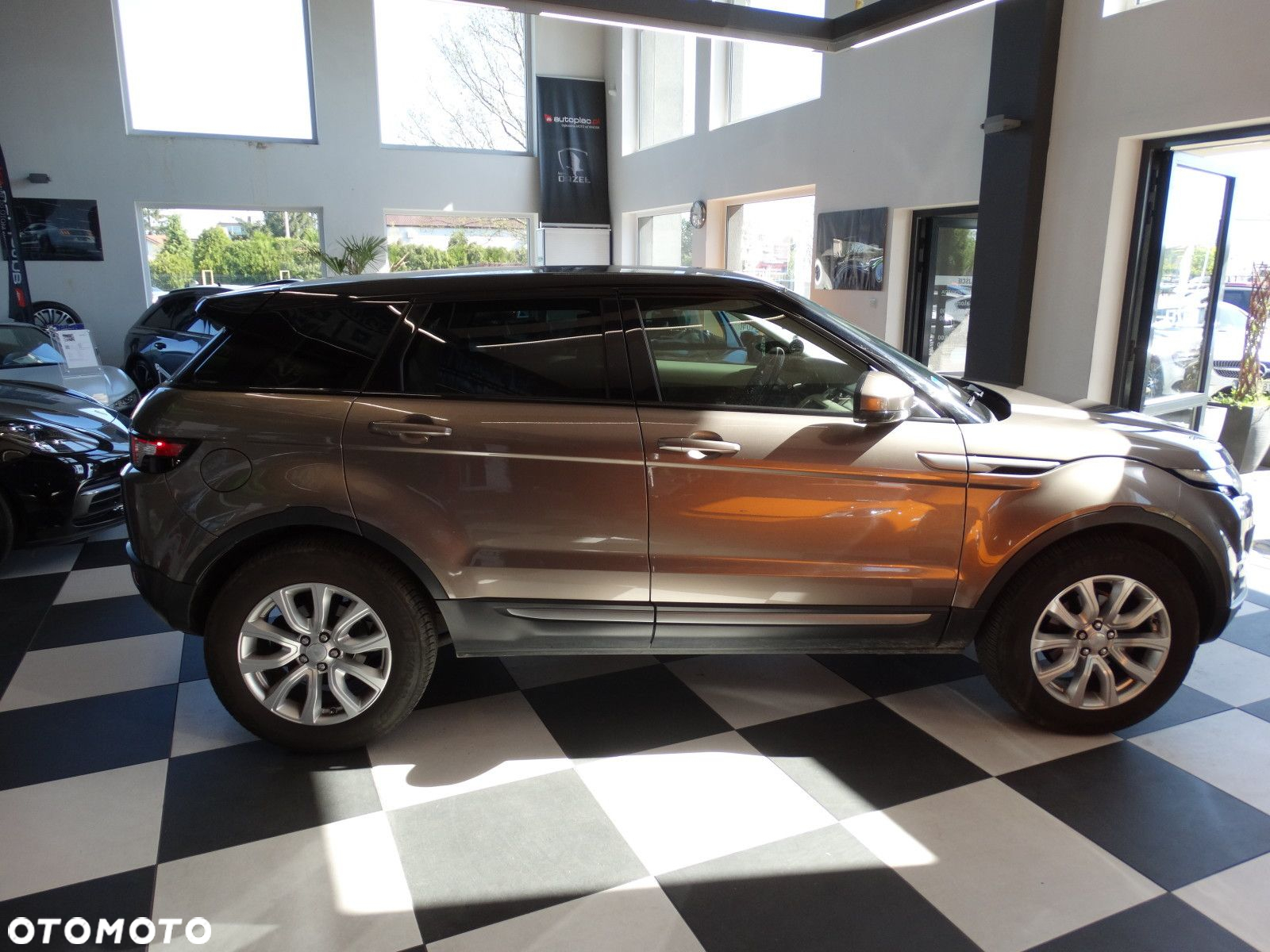Land Rover Range Rover Evoque - 4