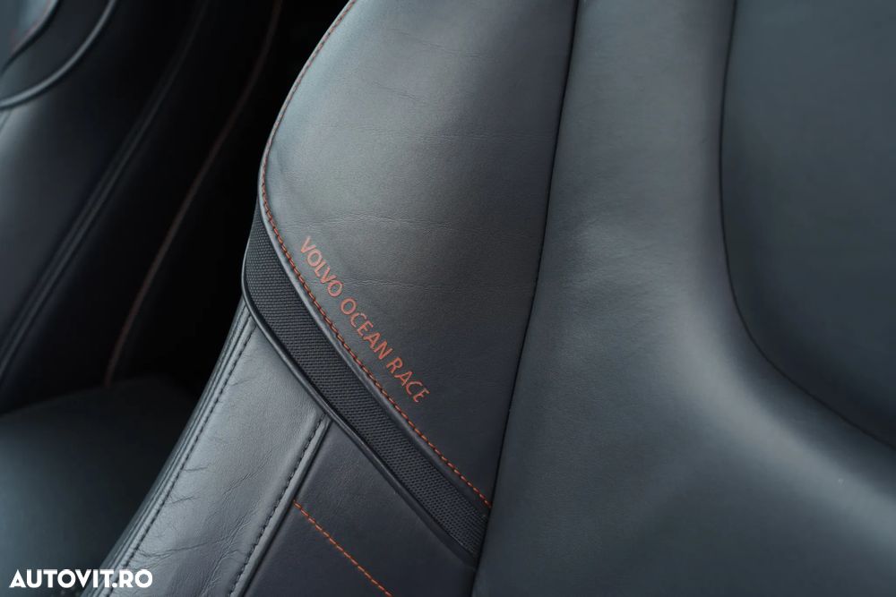 Volvo XC 60 D3 AWD Aut. Ocean Race - 19