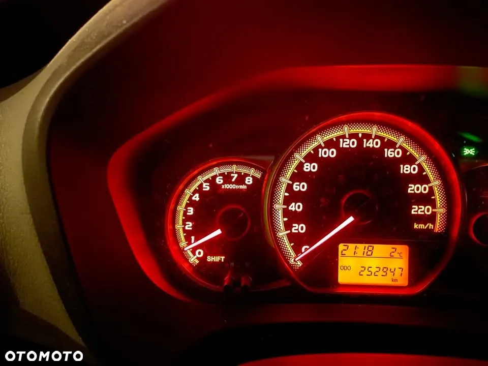 Toyota Yaris 1.33 Dynamic - 5