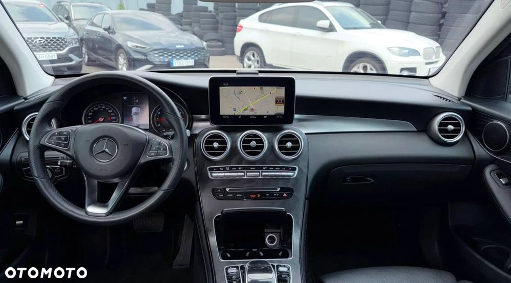 Mercedes-Benz GLC 300 4-Matic - 13
