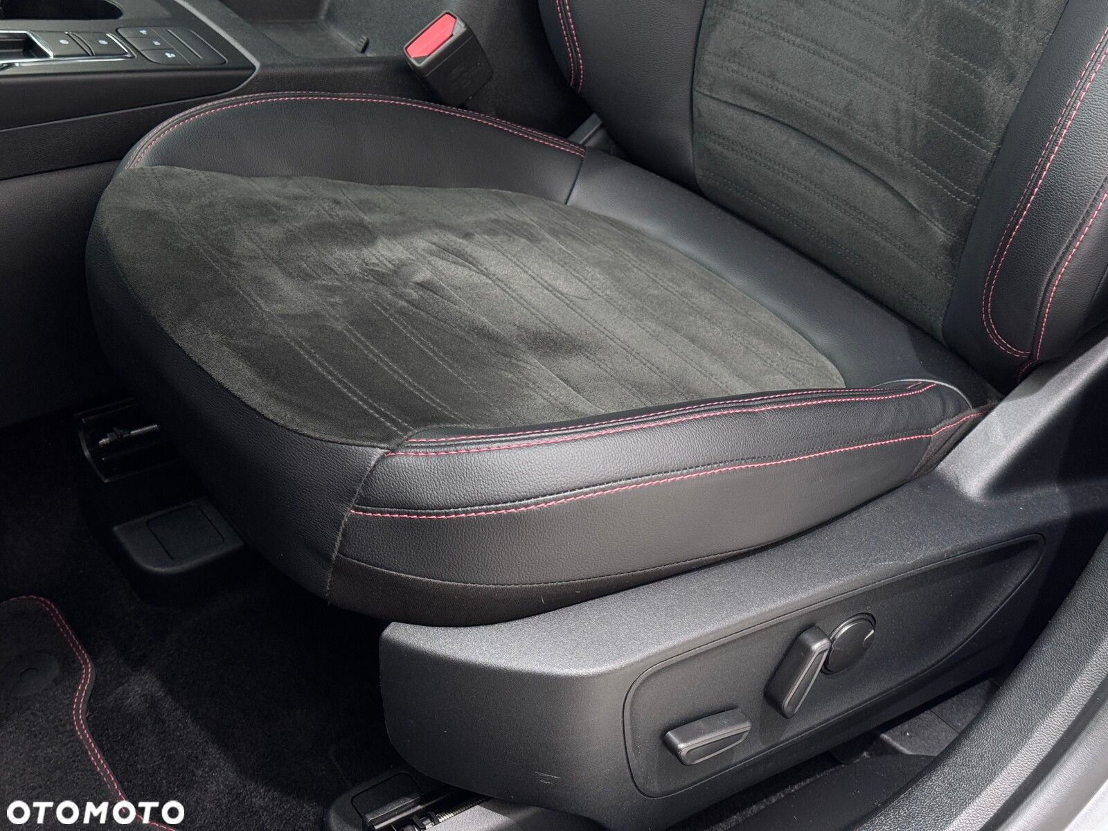Ford Kuga - 11
