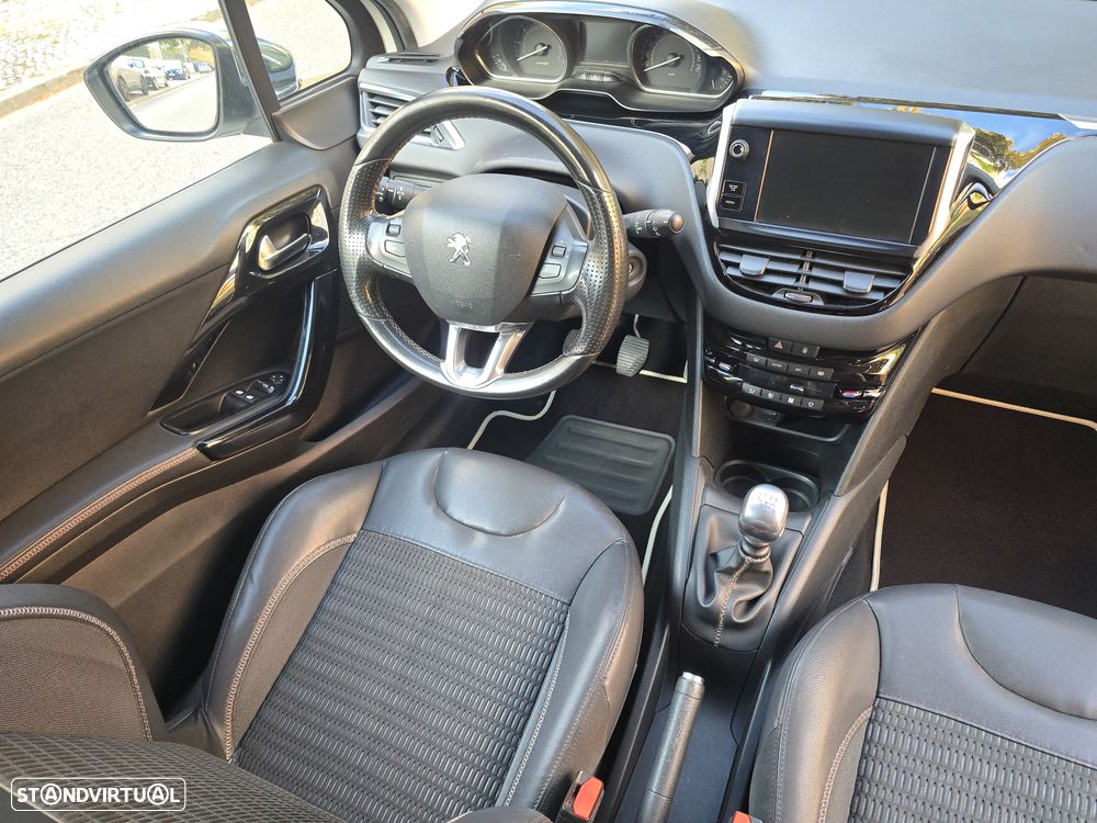 Peugeot 208 1.6 THP XY - 17