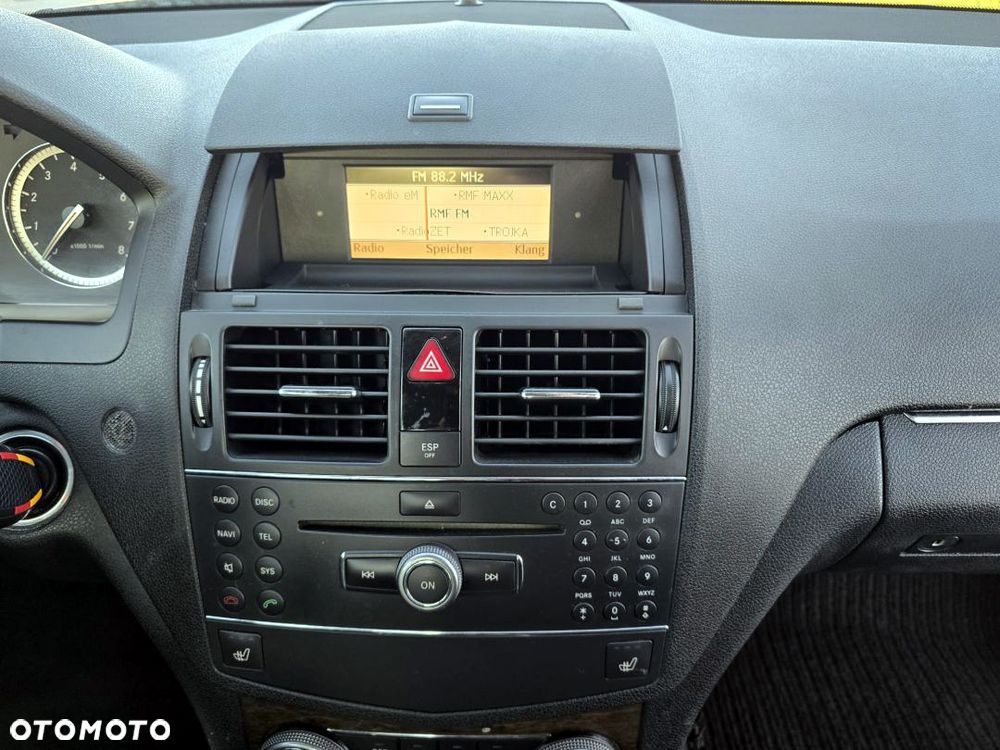 Mercedes-Benz Klasa C 180 Kompressor Avantgarde - 22