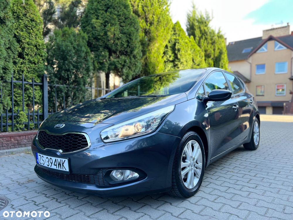 Kia Ceed 1.4 L - 5