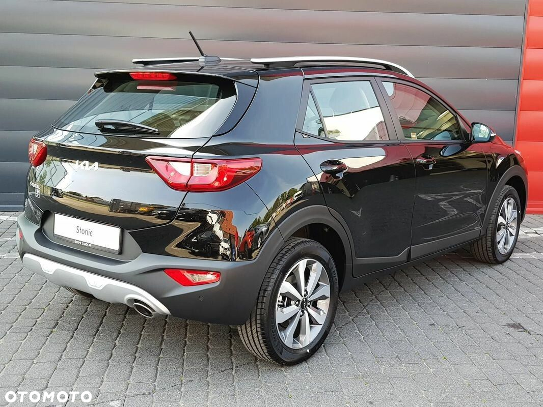 Kia Stonic 1.2 L - 6