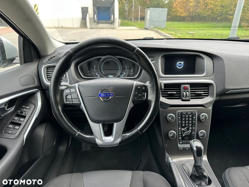 Volvo V40 D4 Drive-E Momentum - 7