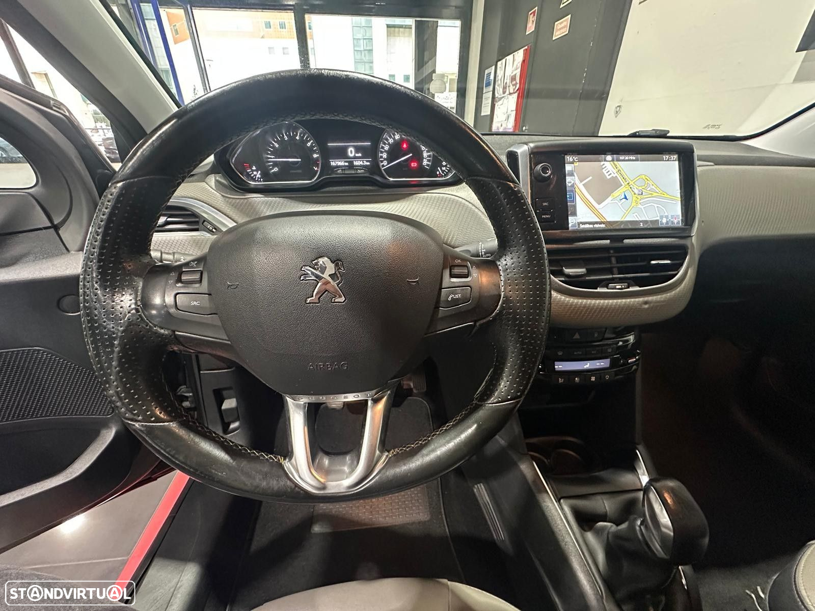 Peugeot 208 1.2 PureTech Active - 35