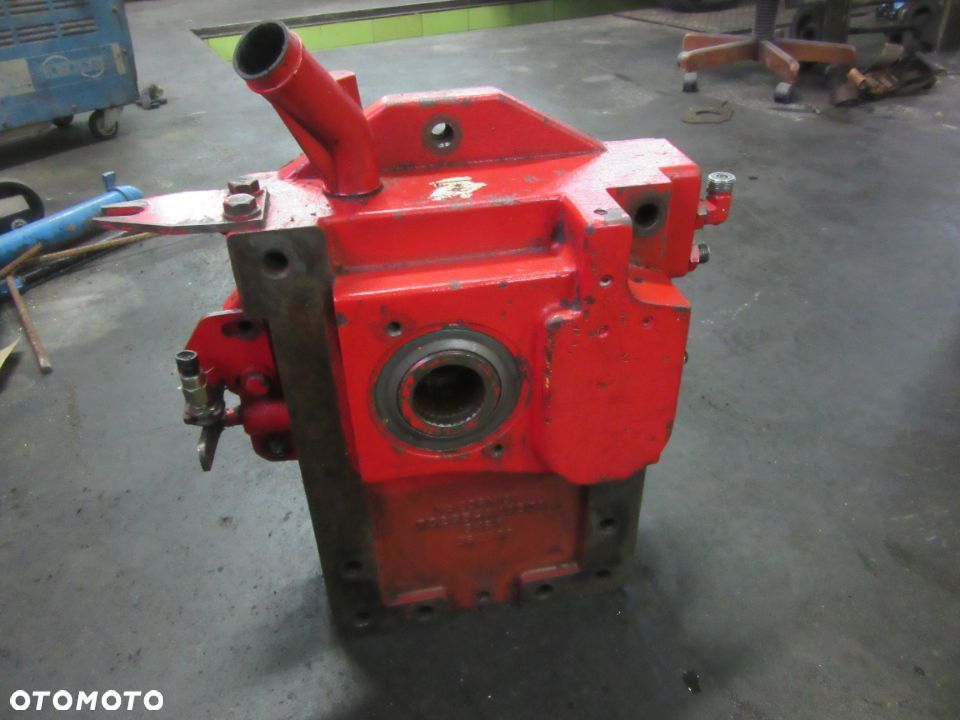 Przystawka WOM 702956A1 706697A1 Case MX McCormick MTX ZTX XTX XTX145 XTX165 XTX185 XTX200 XTX215 - 1