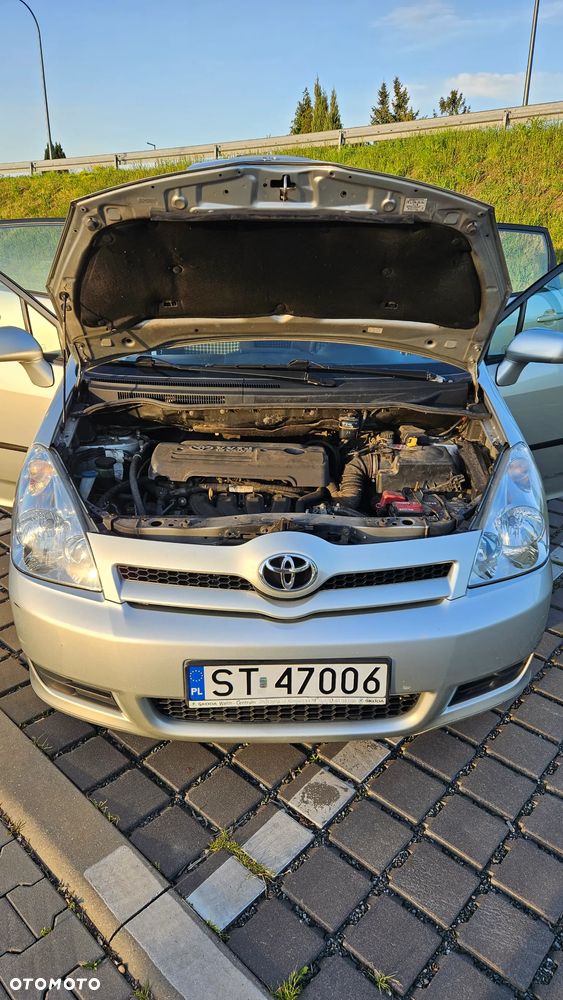 Toyota Corolla Verso - 18