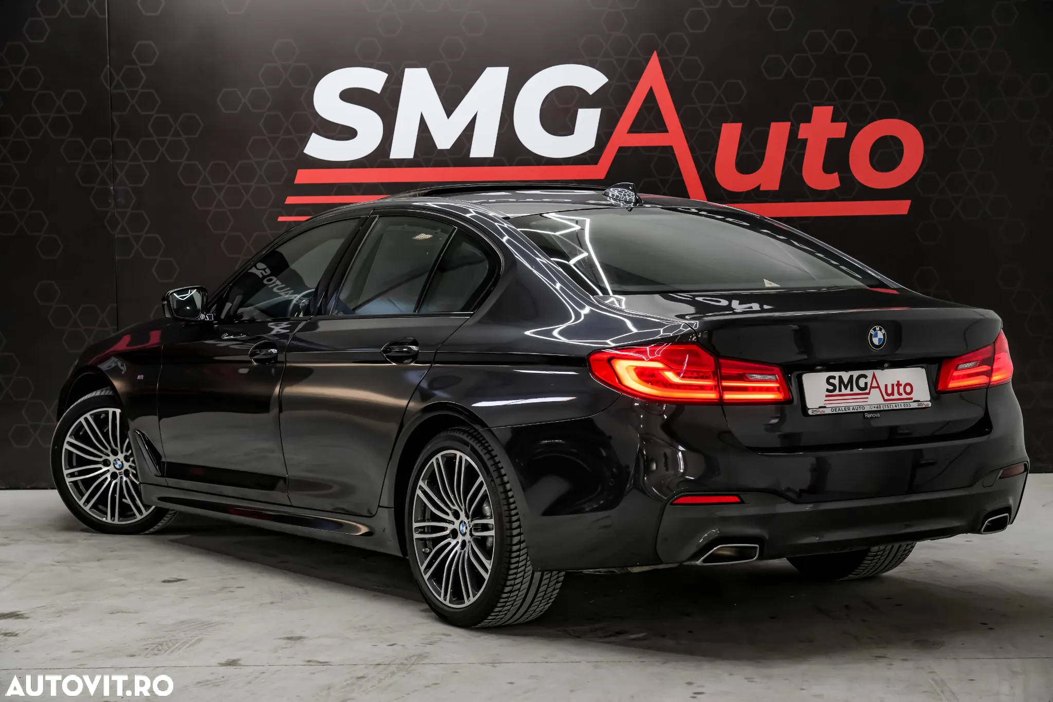 BMW Seria 5 520i AT - 4