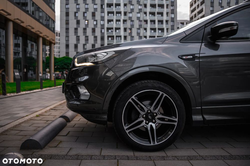 Ford Kuga - 11