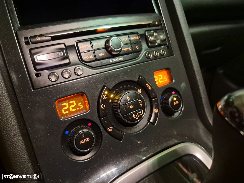 Peugeot 5008 1.6 E-HDi Allure 2-Tronic - 20