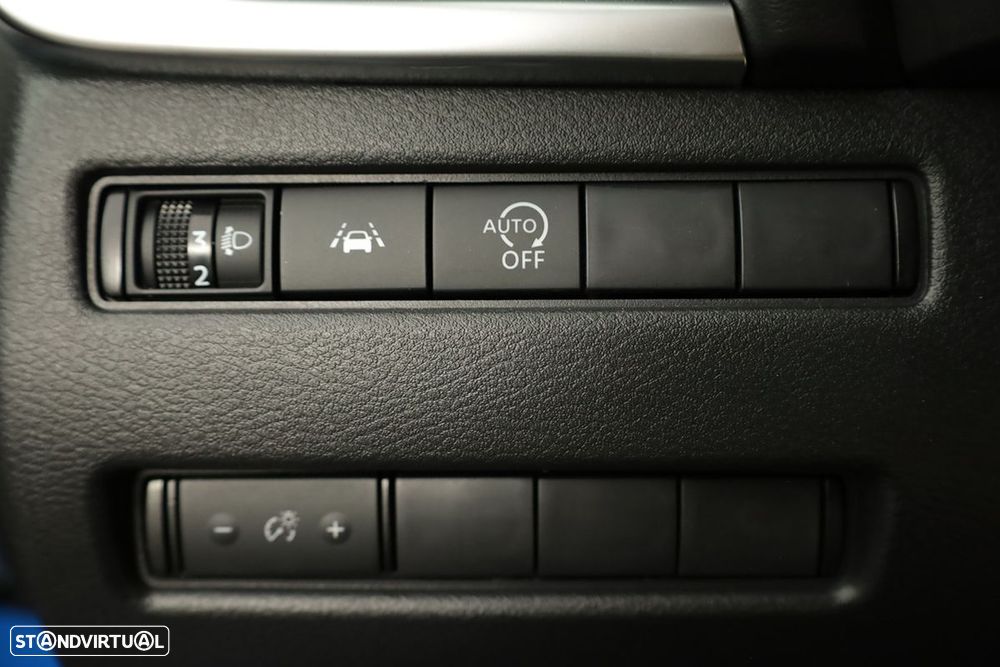 Nissan Qashqai 1.3 DIG-T N-Connecta LED Xtronic - 19