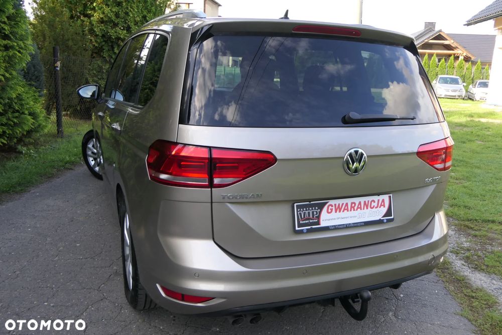 Volkswagen Touran 2.0 TDI BMT Highline DSG - 6