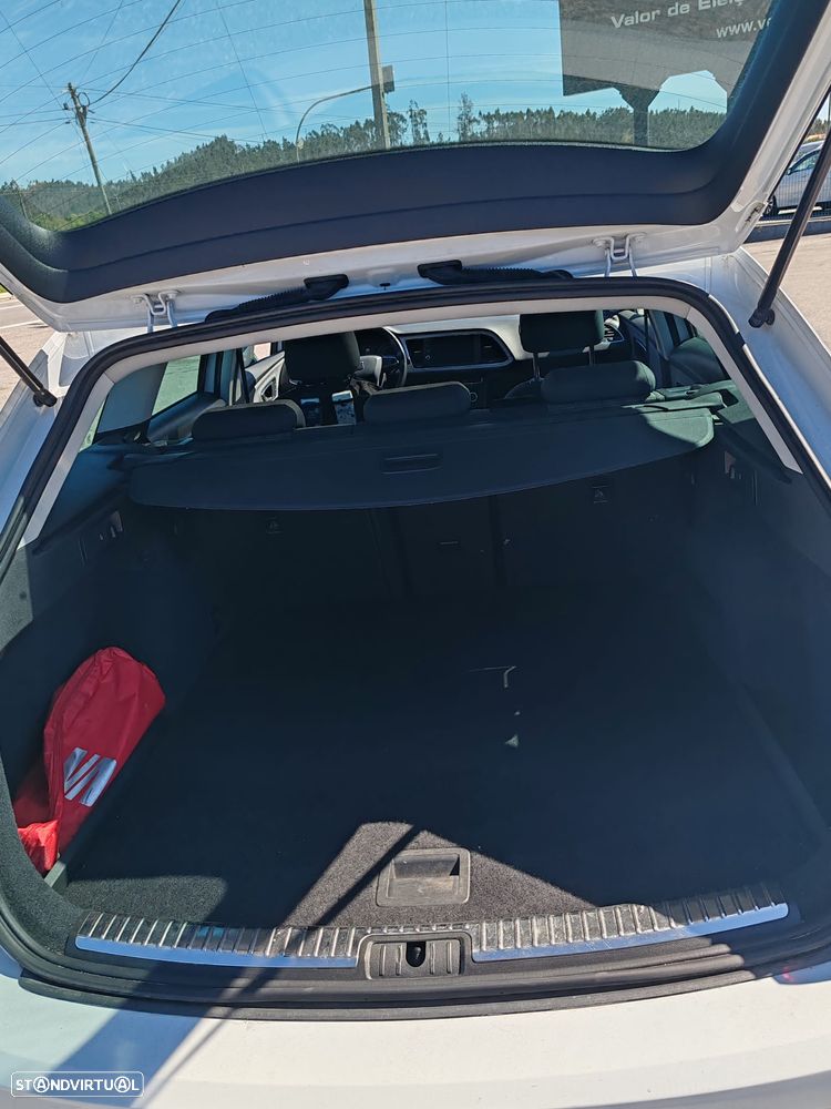 SEAT Leon ST 1.6 TDI FR S/S - 8