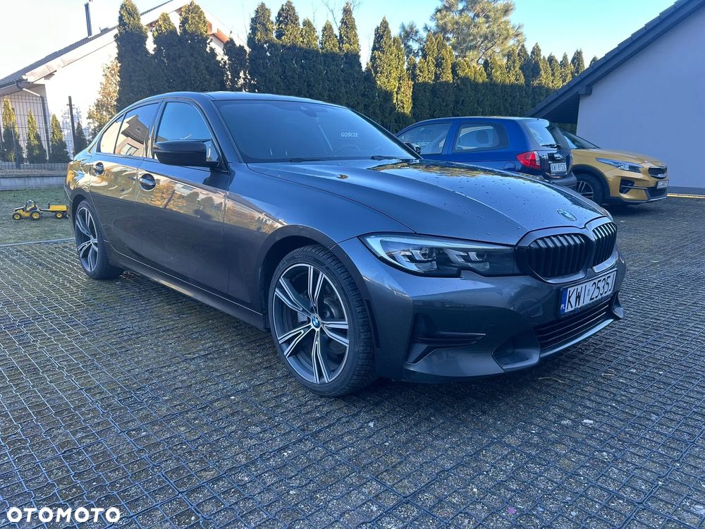 BMW Seria 3 330i Sport - 1