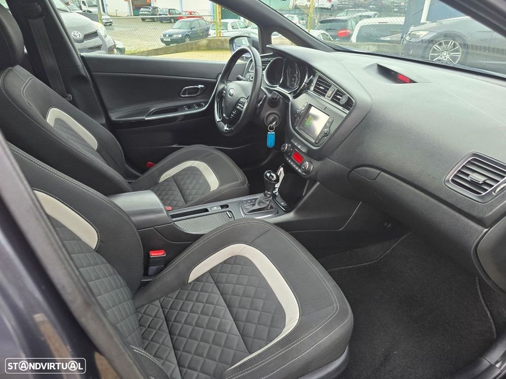 Kia Ceed SW 1.6 CRDi GT Line 7DCT - 21