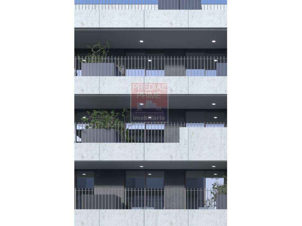 APARTAMENTO T4 COM TERRAÇO EM SANTA MARIA DA FEIRA - Grande imagem: 3/13