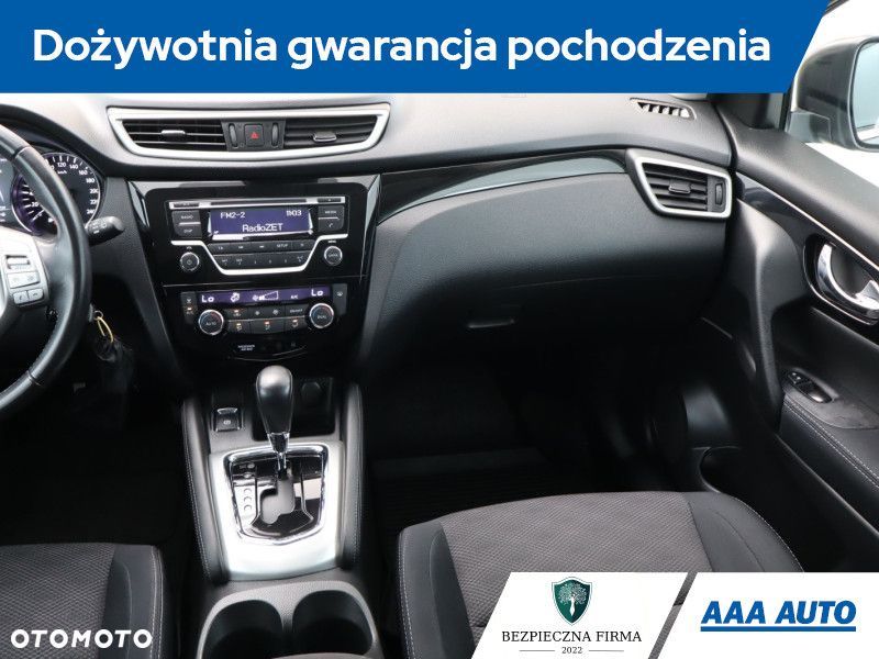 Nissan Qashqai - 10