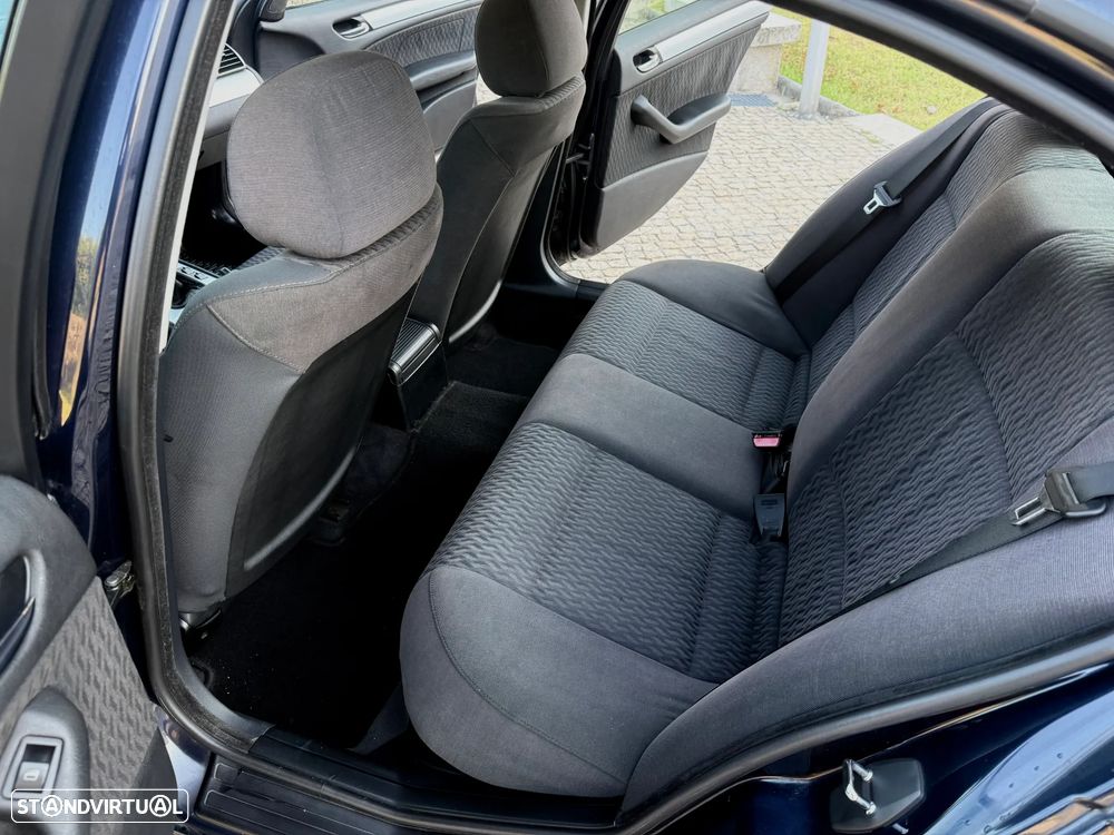 BMW 320 d - 16