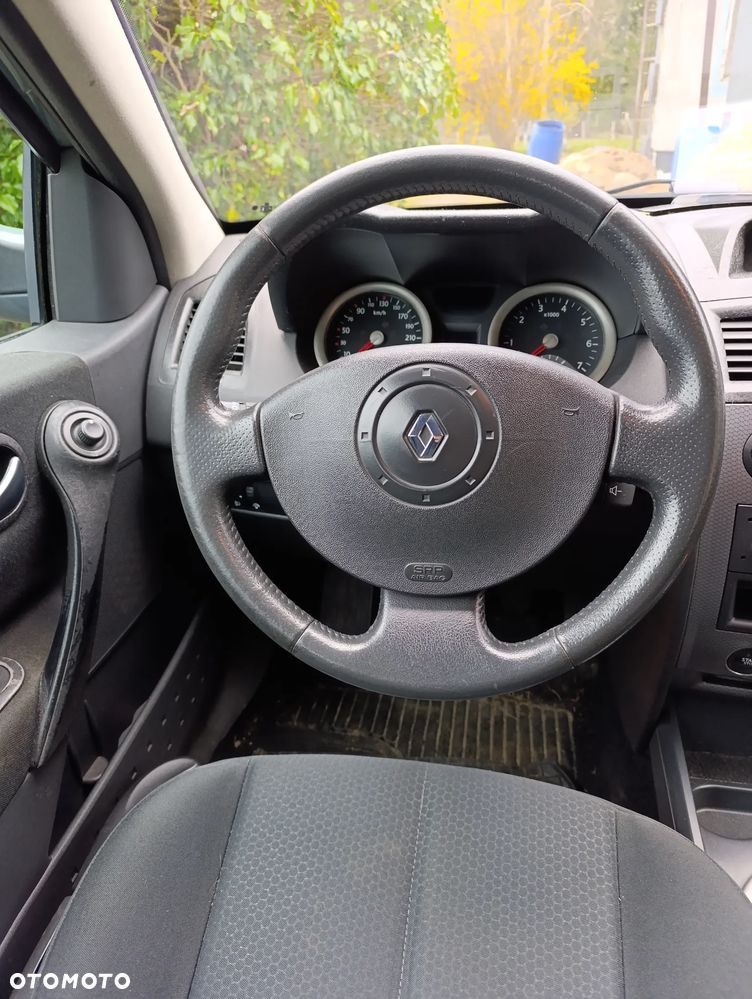 Renault Megane 1.9 dCi Luxe Dynamiq - 10