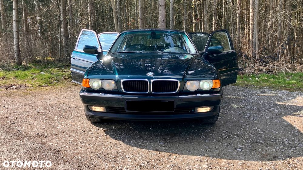 BMW Seria 7 - 31