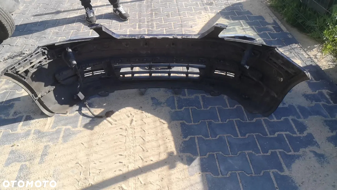 VOLKSWAGEN TOURAN I PRZED LIFT ZDERZAK / REFLEKTORY / ATRAPA KOD LAKIERU: LB5N - 5