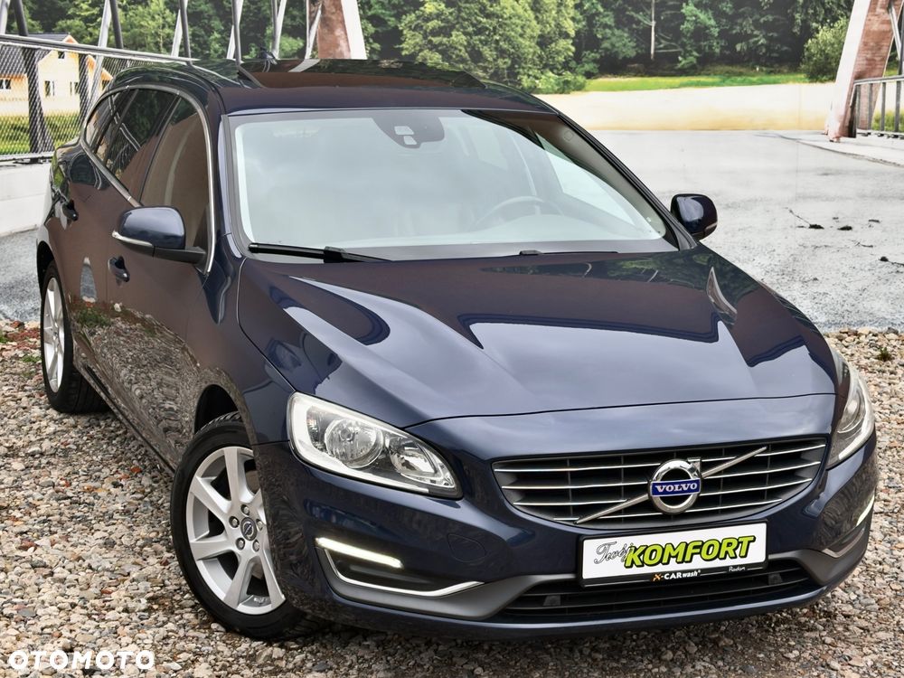 Volvo V60 D5 AWD Geartronic - 2
