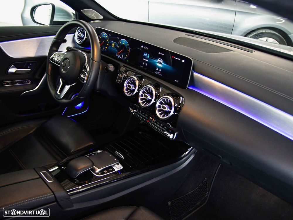 Mercedes-Benz A 180 Limousine d Progressive Aut. - 36