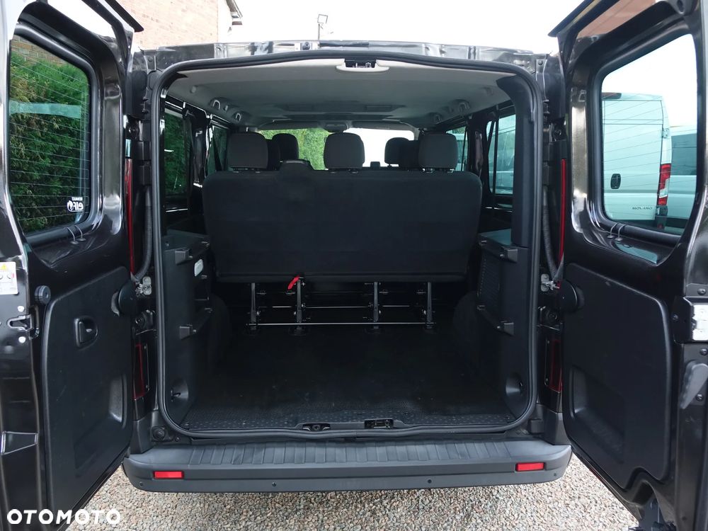 Renault Trafic Grand Passenger 2,9t Pack Clim - 17