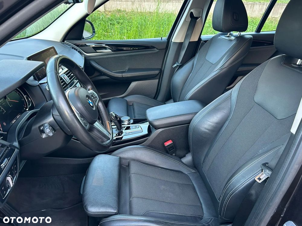 BMW X3 xDrive25d xLine sport - 9