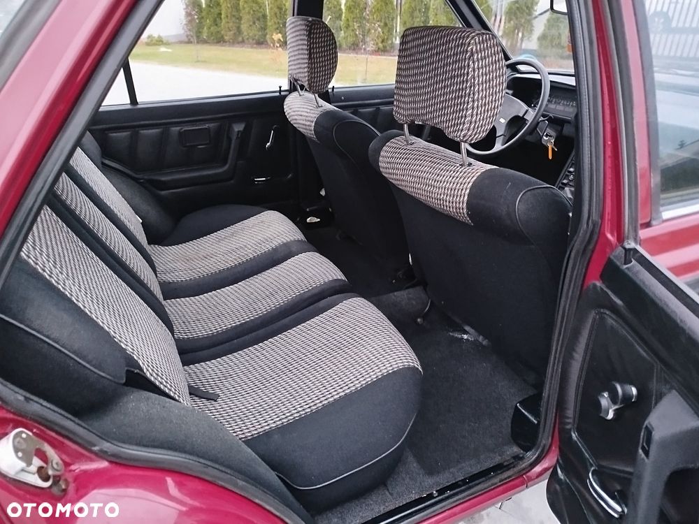 Polonez Caro - 8