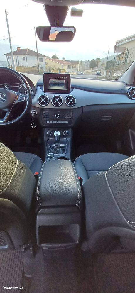 Mercedes-Benz B 180 CDI Urban - 8
