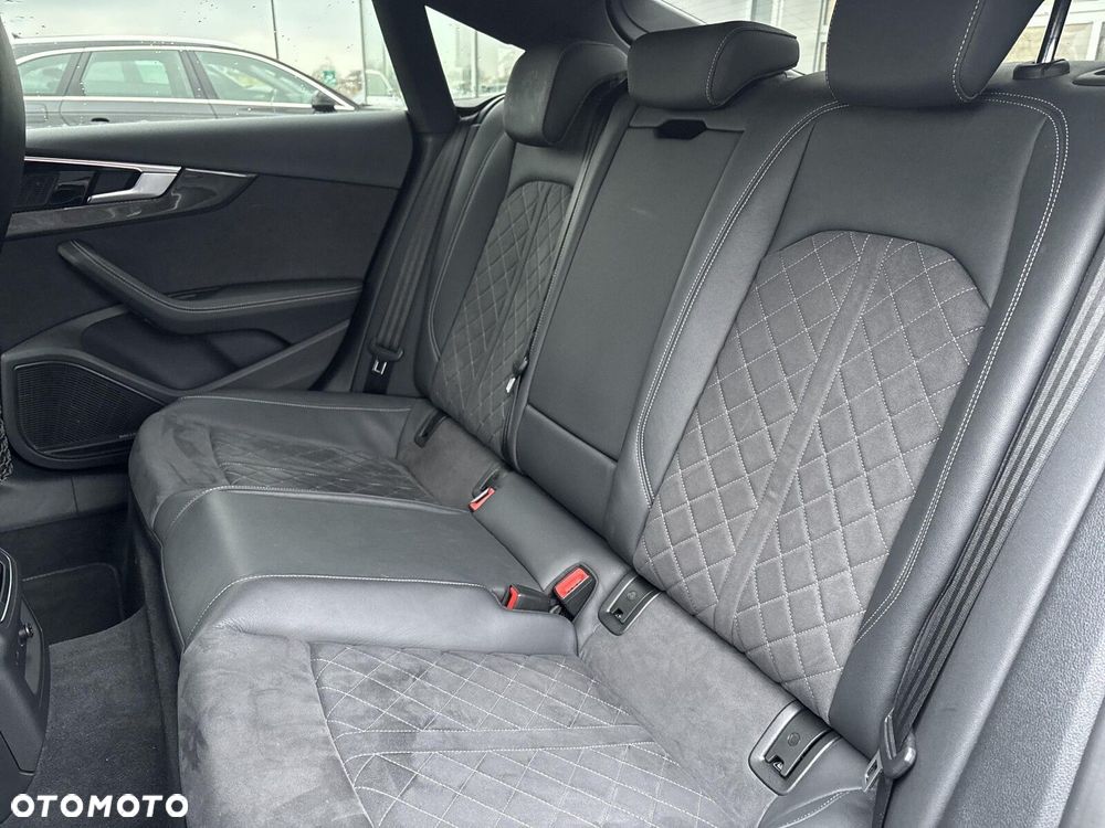 Audi S5 Sportback - 12