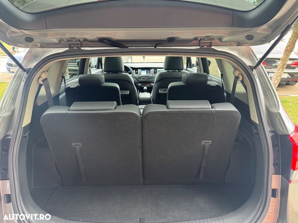 Kia Carens 1.7 CRDi 115 Dream-Team Edition - 19