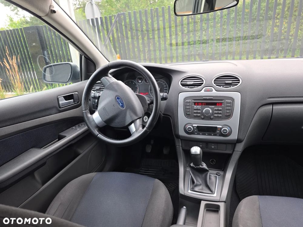 Ford Focus 1.6 Platinium X - 11