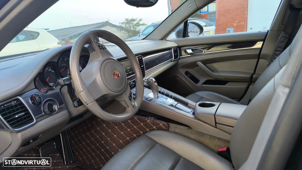 Porsche Panamera 4 Platinum Edition PDK - 12