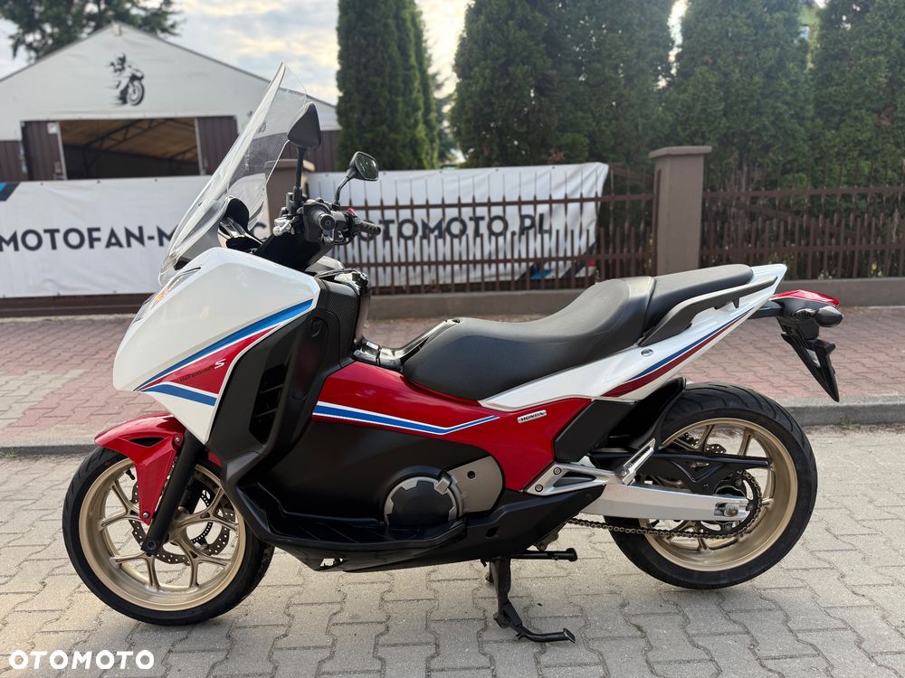 Honda NC - 19