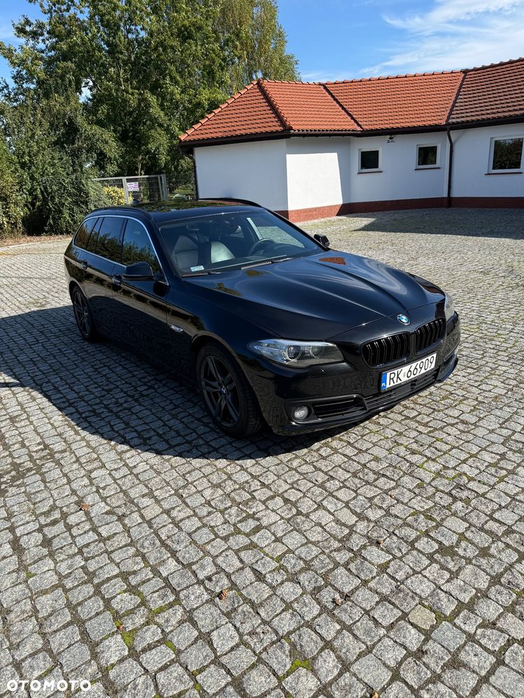 BMW Seria 5 525d xDrive Luxury Line - 3