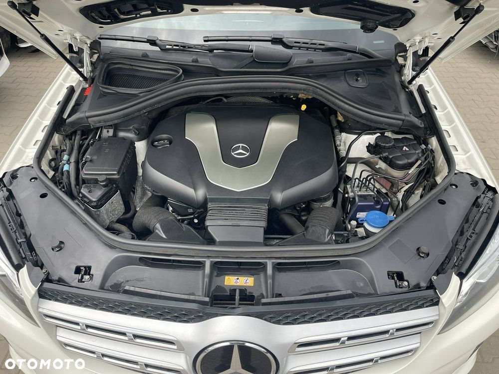 Mercedes-Benz GLS 350 d 4Matic 9G-TRONIC AMG Line - 17