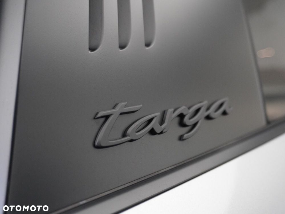 Porsche 911 Targa T-Hybrid 4 GTS - 15